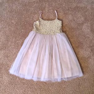 Size 8 Le Pink gold sequined top, gold tulle & lining layer. Adjustable straps.